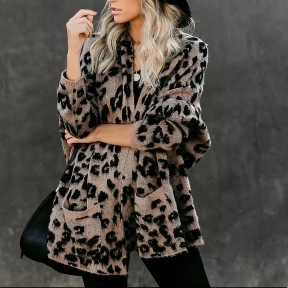 Restocked!!! Fuzzy Leopard Oversized Cozy Cardigan - Picture 2 of 5